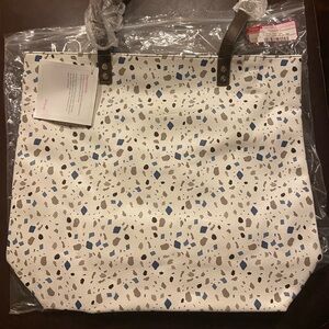 Thirty-one Around Town Tote in original packaging